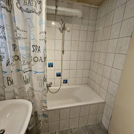 Gaestehaus Koelnische Strasse *